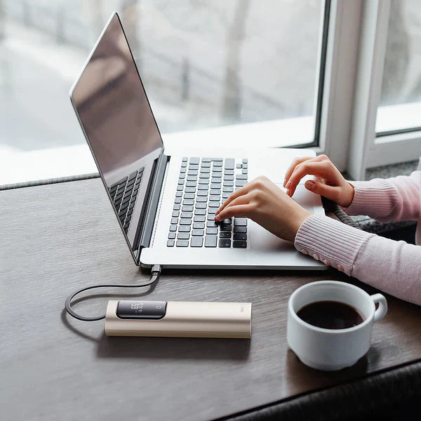 iWALK TANKER | 20000mAh 65W Fast Charging Portable Laptop Charger for All Apple Devies